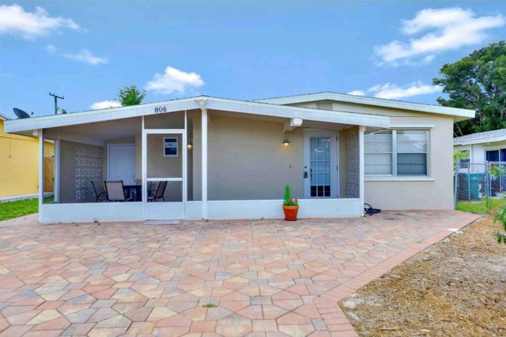 Comfy 3 Bedroom With Parking & Close To Everything Naples Exterior foto