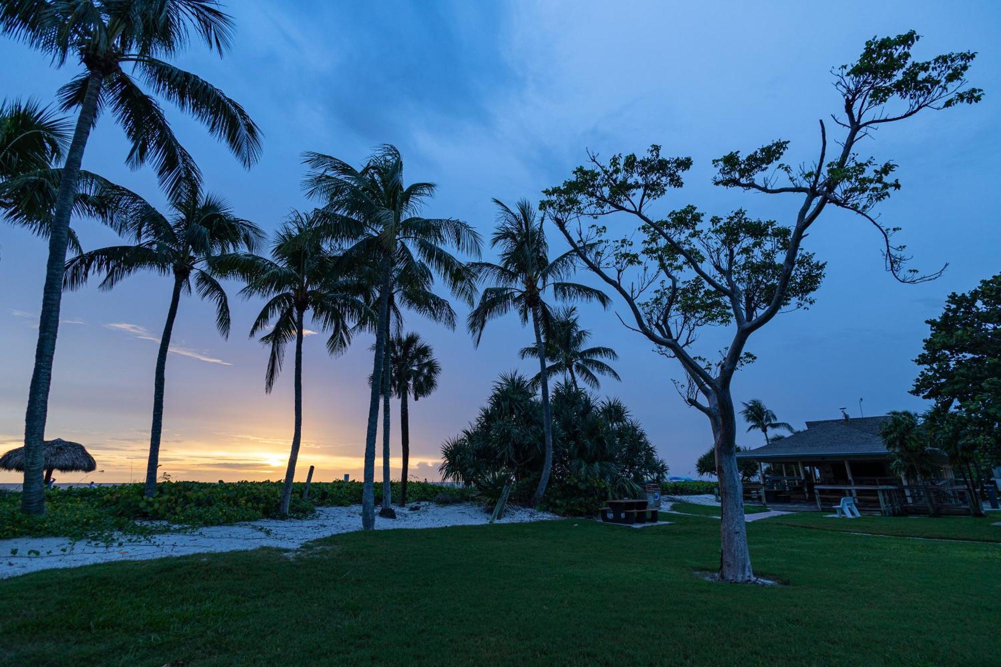 Comfy 3 Bedroom With Parking & Close To Everything Naples Exterior foto